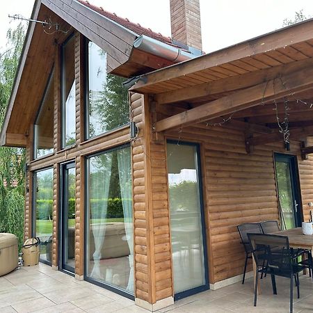 Oeboel Liget Vendeghazak Villa Abádszalók Exteriör bild